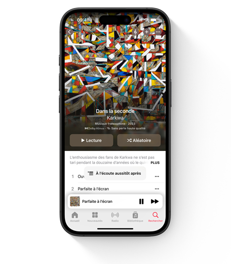 iPhone affichant l’interface d’Apple Music avec une pochette de Karkwa