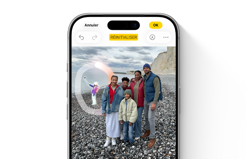 Interface d’utilisation de l’outil de nettoyage affichant un élément de l’arrière-plan d’une photo qui a été sélectionné afin d’être retiré.