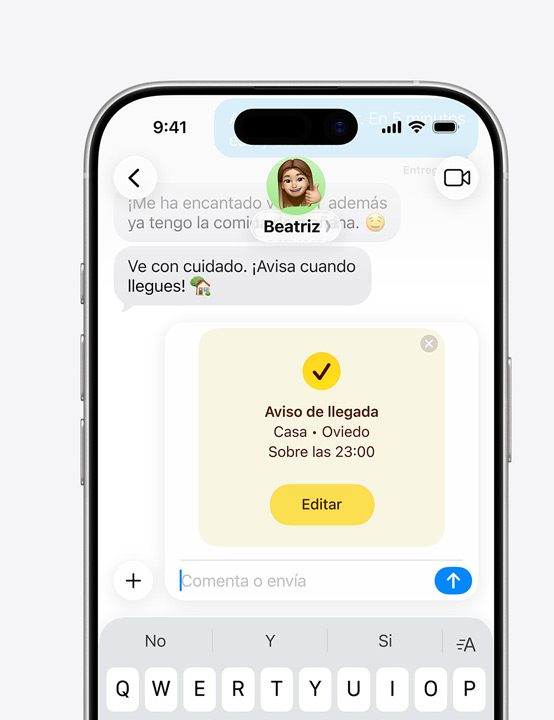 Pantalla de un iPhone con una conversación de Mensajes y la prestación Aviso de Llegada en uso