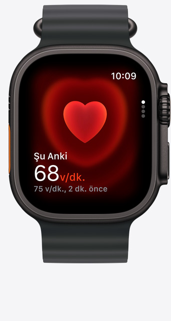 Apple Watch Ultra 3, siyah titanyum kasa rengi, Kalp Atış Hızı uygulaması, sağ üst köşede vuruş/dakika, Ocean Kordon, siyah renk